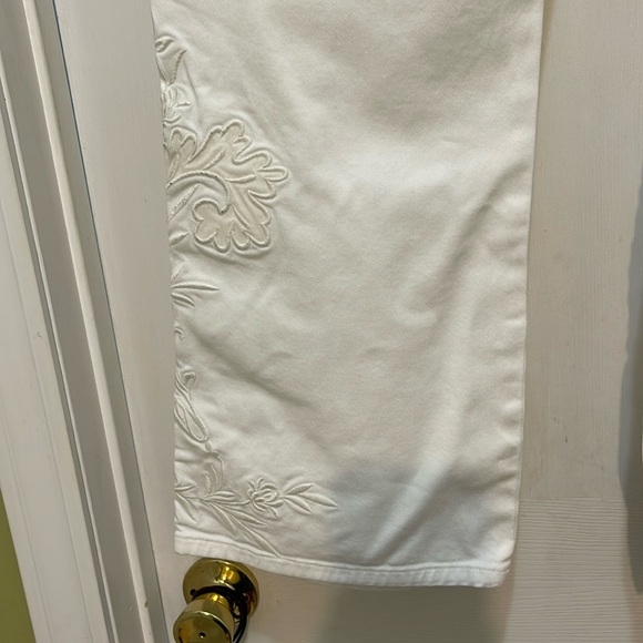 Lauren Jeans - Ralph Lauren white flare leg with embroidery - size 14 - Picture 4 of 9